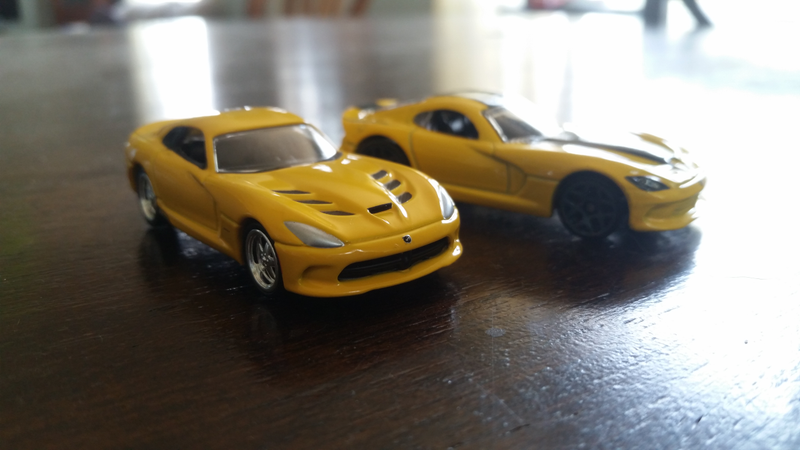 Illustration for article titled Viper battle: Auto World vs Hot Wheels